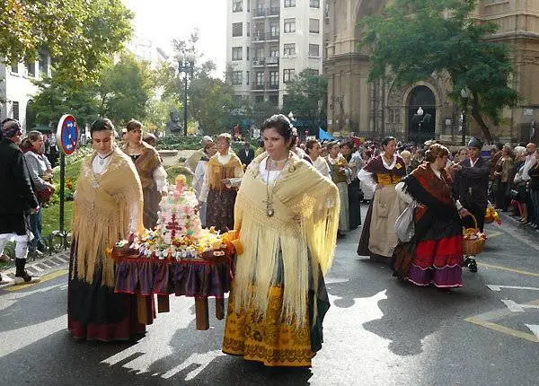 Casas Regionales durante la Ofrenda de Frutos