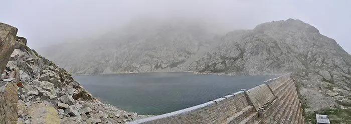 Vista de la presa del ib&oacute;n  alto de Bachima&ntilde;a a 2.207 metros. Impresiona &iquest;eh? Hasta la pr&oacute;xima amigos.
Victor Sancho