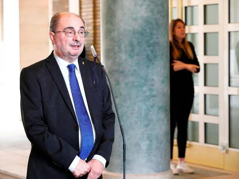 Lamb&aacute;n afirma que ser&aacute; prioritaria la soluci&oacute;n del problema de falta de material o la supervivencia de los aut&oacute;nomos