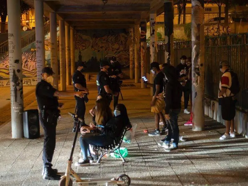 En cuatro d&iacute;as se han puesto 20 multas relacionadas con el botell&oacute;n. Foto: Daniel P&eacute;rez