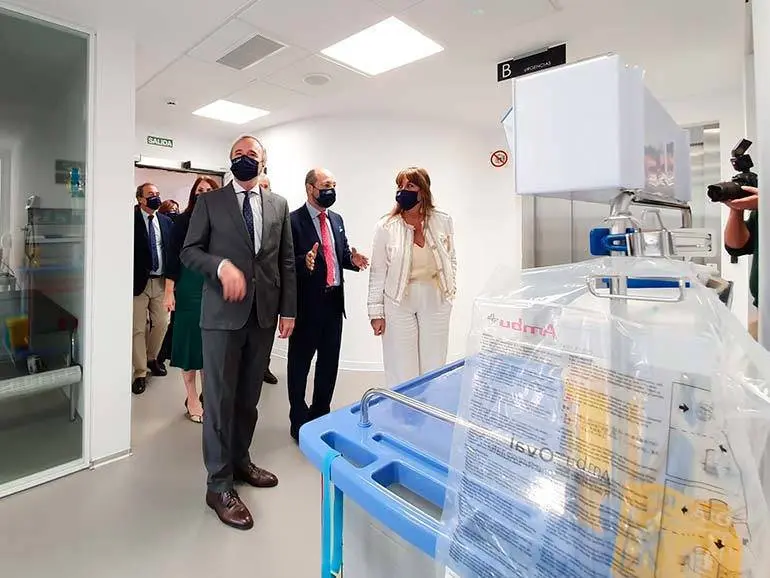La consejera Sira Repoll&eacute;s ha visitado las instalaciones junto al alcalde de Zaragoza, Jorge Azc&oacute;n. Foto: Twitter DGA
