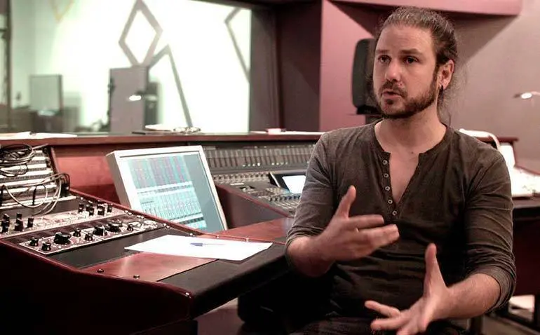 El compositor pone m&uacute;sica al momento tan especial del final de la pel&iacute;cula. Foto: Indiana Caudillo