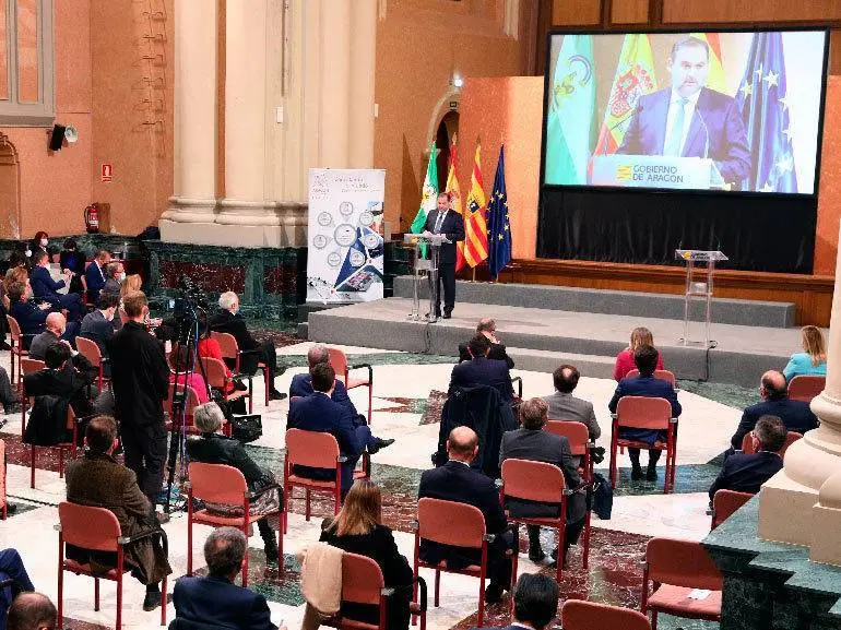 Esta conexi&oacute;n ha sido el eje central de una jornada en la Sala de la Corona del Edificio Pignatelli