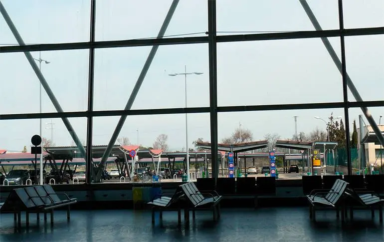 La orden adapta estas restricciones para la entrada por las fronteras a&eacute;reas a la evoluci&oacute;n de la pandemia en terceros pa&iacute;ses
