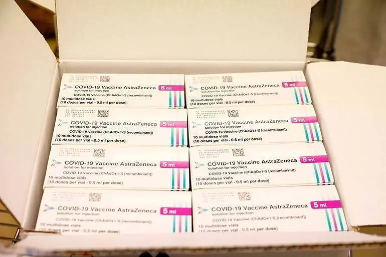 La titular de Defensa se&ntilde;ala que  los informes m&eacute;dicos indican que la causa de la muerte ha sido la vacuna
