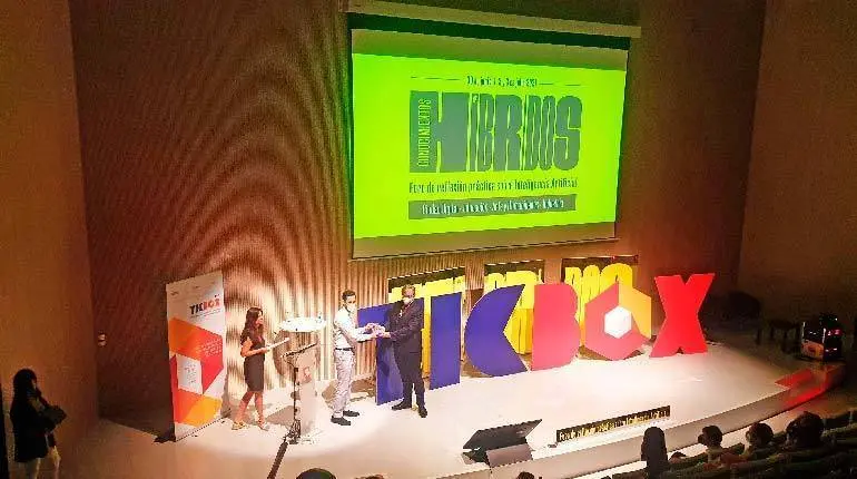 El responsable de Calidad de MAZ, Manuel Gil, recogi&oacute; el premio
