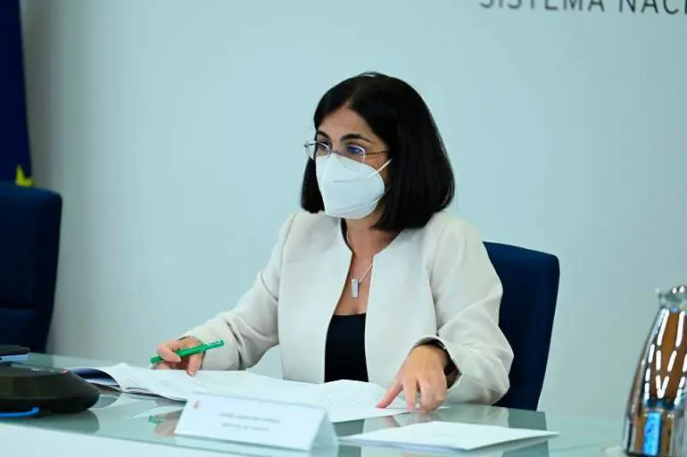 noticias sociedad salud
AMPLIACI&Oacute;NCOVID-19
Unas 100.000 personas inmunodeprimidas podr&iacute;an recibir a partir de ma&ntilde;ana la dosis adicional de la vacuna
Unas 100.000 personas inmunodeprimidas podr&iacute;an recibir a partir de ma&ntilde;ana la dosis adicional de la vacuna
Unas 100.000 personas inmunodeprimidas podr&iacute;an recibir a partir de ma&ntilde;ana la dosis adicional de la vacuna

08 SEP 2021 20:15H MADRID

 

 

 
 
 

 

La ministra de Sanidad, Carolina Darias, durante su intervenci&oacute;n
