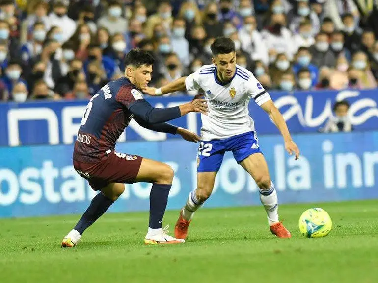La intensidad marc&oacute; un encuentro que acab&oacute; sin goles. Foto: Real Zaragoza (Tino GIl)