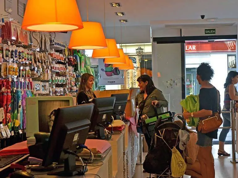 El empleo en el sector servicios aragon&eacute;s crece un 3% en septiembre