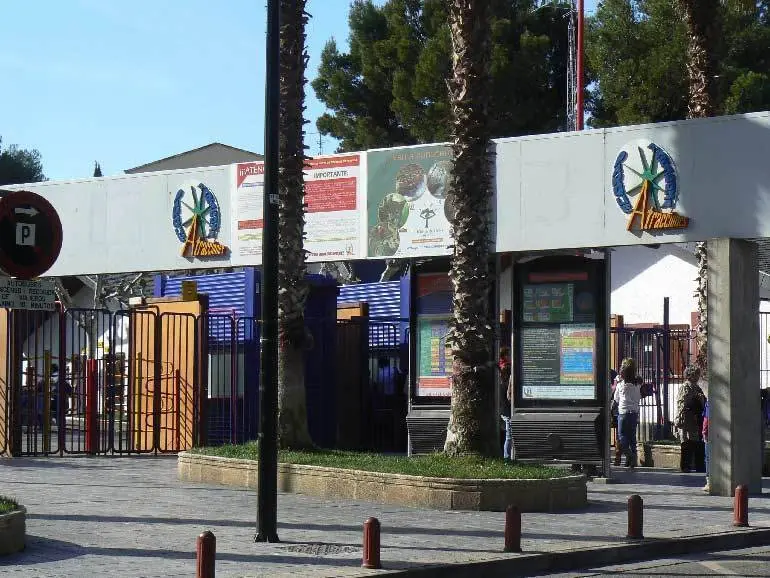Entrada del Parque de Atracciones de Zaragoza. Foto: Arag&oacute;n Digital