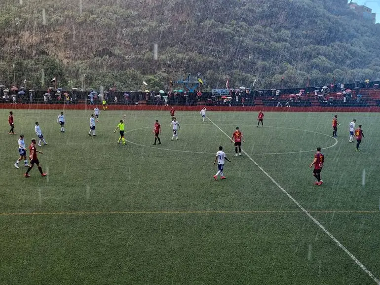 El duelo se disput&oacute; en el curioso estadio Silvestre Carrillo de La Palma. Foto: Real Zaragoza
