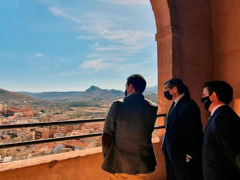 Actualmente, la hospeder&iacute;a del Castillo del Papa Luna est&aacute; cedida en usufructo al Ayuntamiento de Illueca y en proceso de licitaci&oacute;n