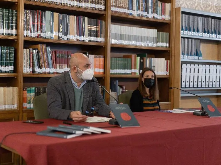 Este lunes se ha presentado en el Archivo Hist&oacute;rico de Zaragoza con la presencia de su autora, Laura Malo. Foto: Laura Trives