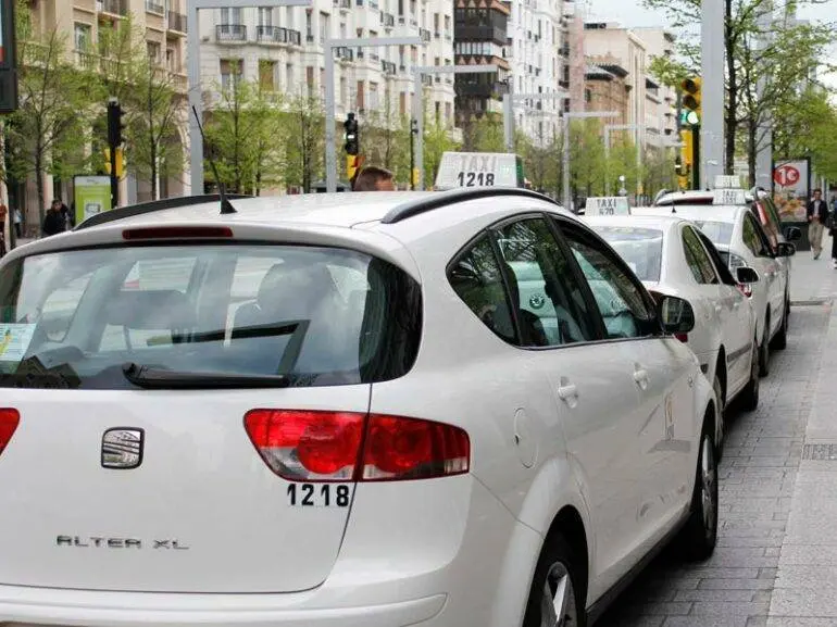 El Ayuntamiento vuelve a ofrecer 110.000 euros para la incorporaci&oacute;n de taxis accesibles para personas con discapacidad