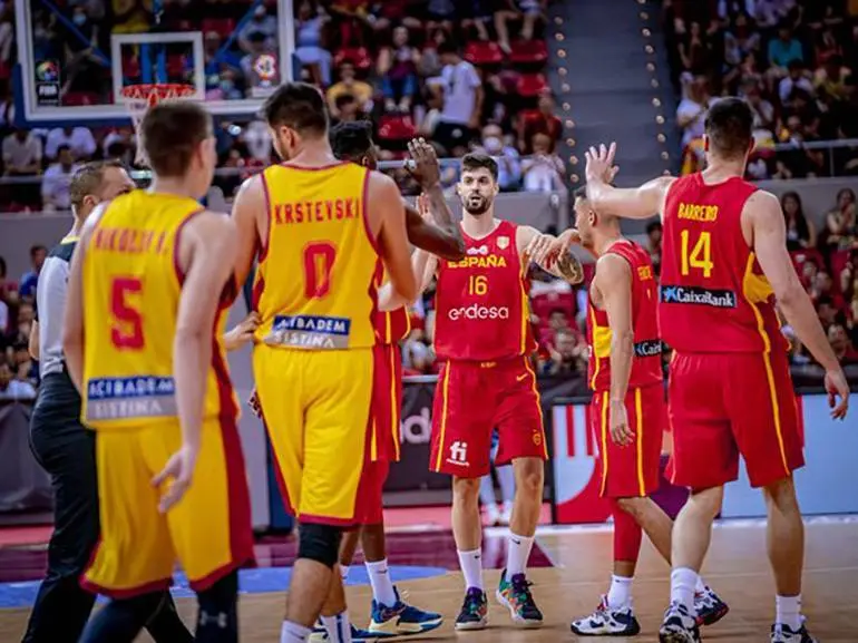 El jugador del Casademont Santi Yusta ha participado en la victoria ante Macedonia. Foto: Baloncesto Espa&ntilde;a