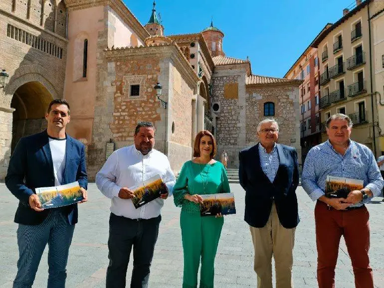 En estos momentos se est&aacute; ultimando la elecci&oacute;n de la parcela en Platea donde se construir&aacute; la planta, que ocupar&iacute;a unos 15.000 metros cuadrados