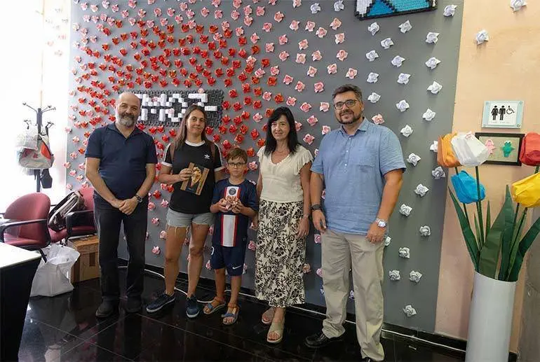 H&eacute;ctor y Bego&ntilde;a han sido los visitantes 200.000 del EMOZ