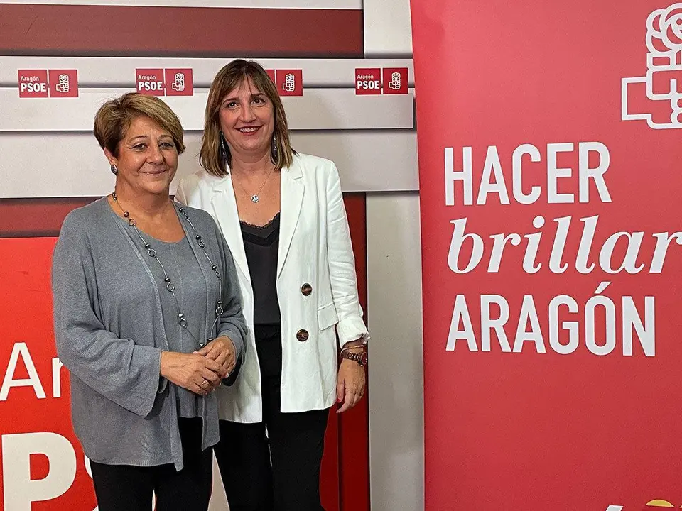 Lola Ranera y Rosa L&oacute;pez, en la sede del PSOE