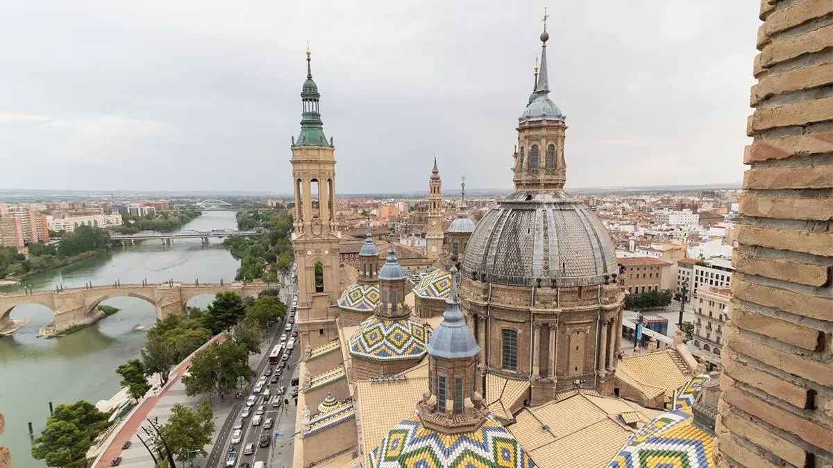 Bas&iacute;lica del pilar turismo Arag&oacute;n