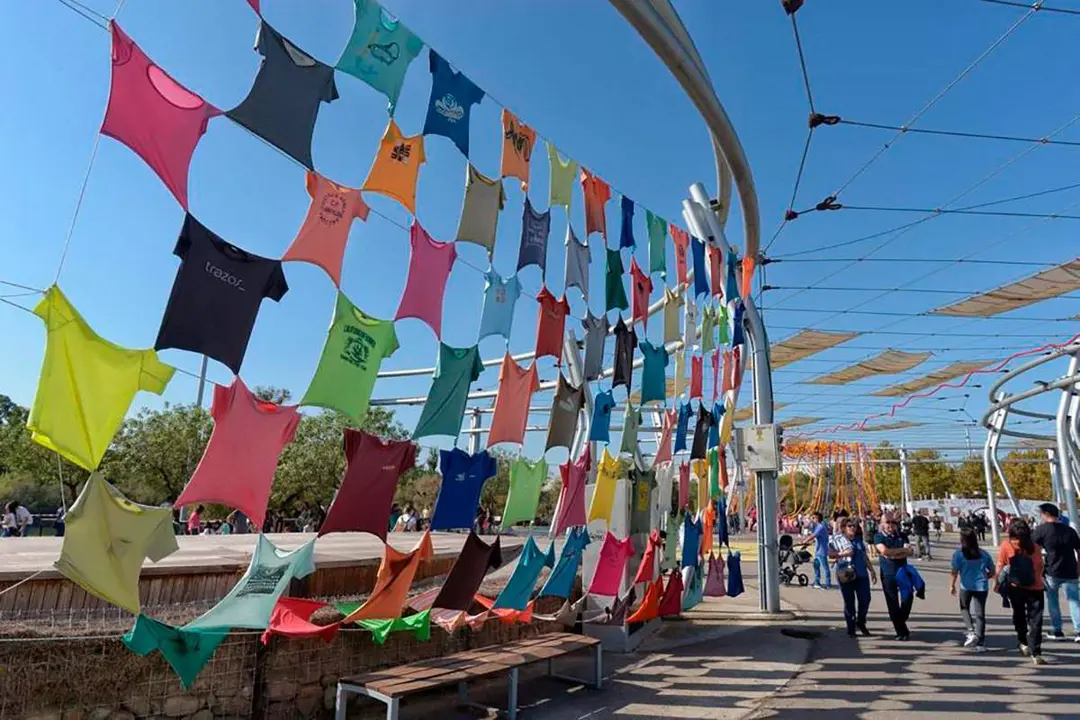 Ni&ntilde;os jugando en Expo R&iacute;o y Juego
