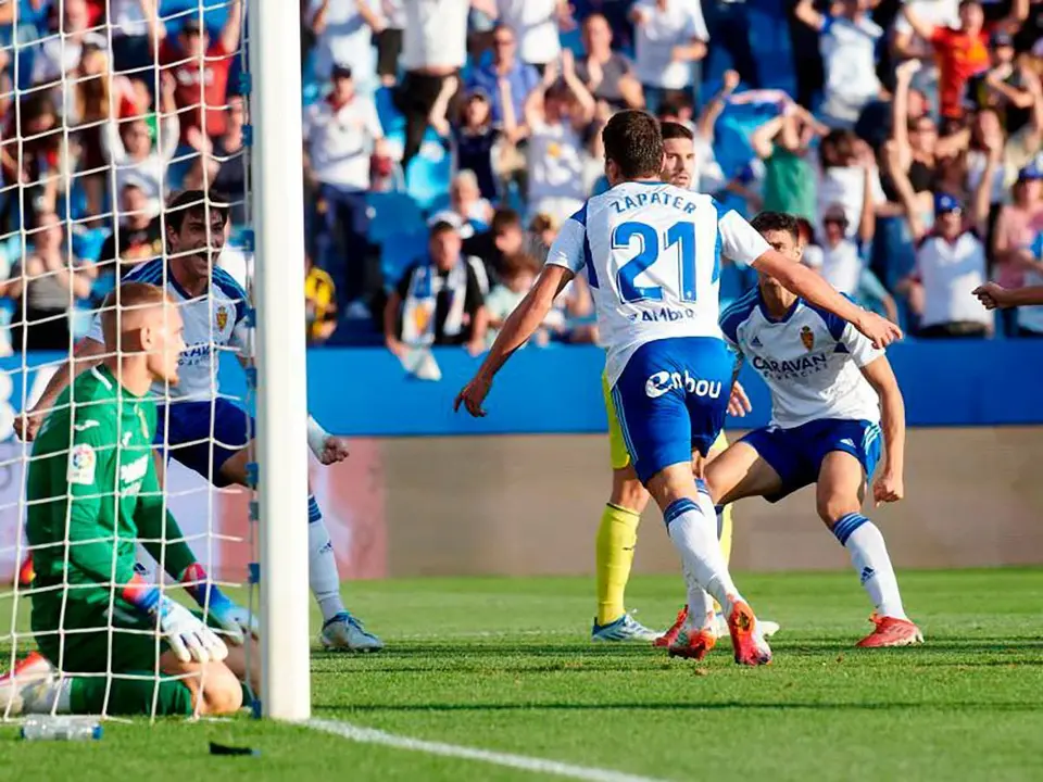 Zapater celebra el gol