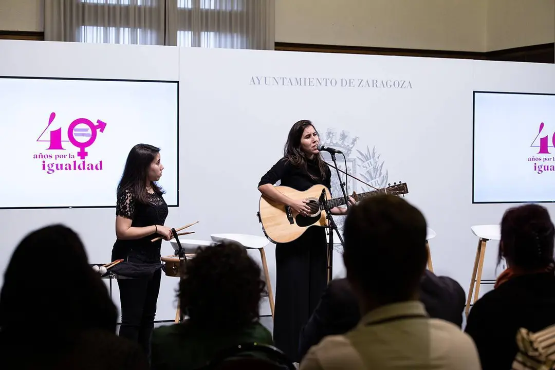 Actuaci&oacute;n de Esther Vallejo en el Sal&oacute;n de Recepciones