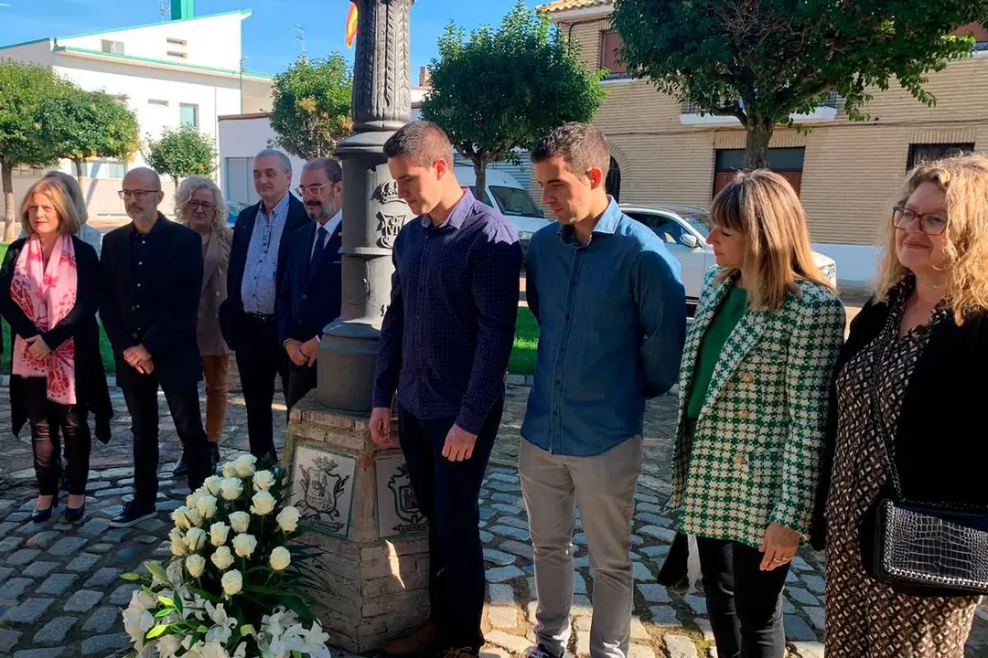 Foto del memorial en Ejea