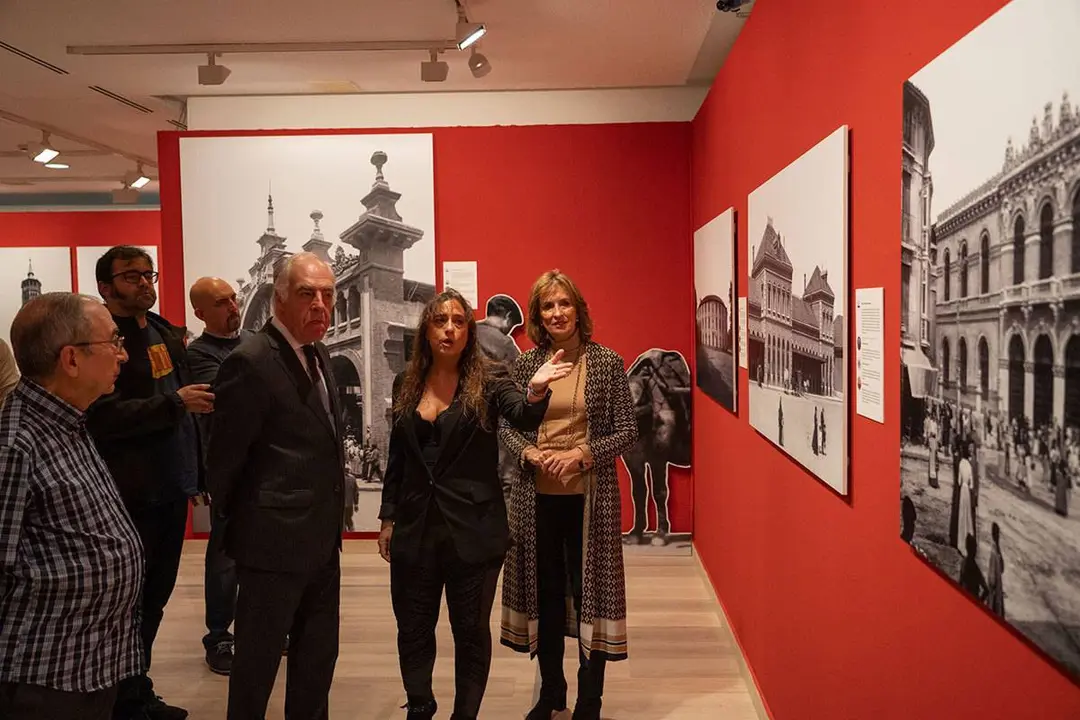 Presentaci&oacute;n de la exposici&oacute;n "Zaragoza en la mirada centenaria de Thomas"
