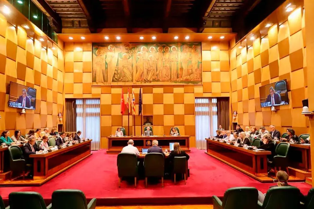 Sal&oacute;n de plenos de Zaragoza