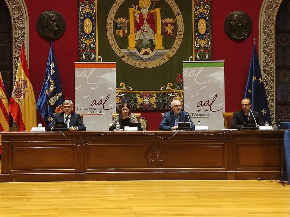 acto de toma de posesi&oacute;n de presidencia de la Academia Aragonesa de la Lengua en el Paraninfo