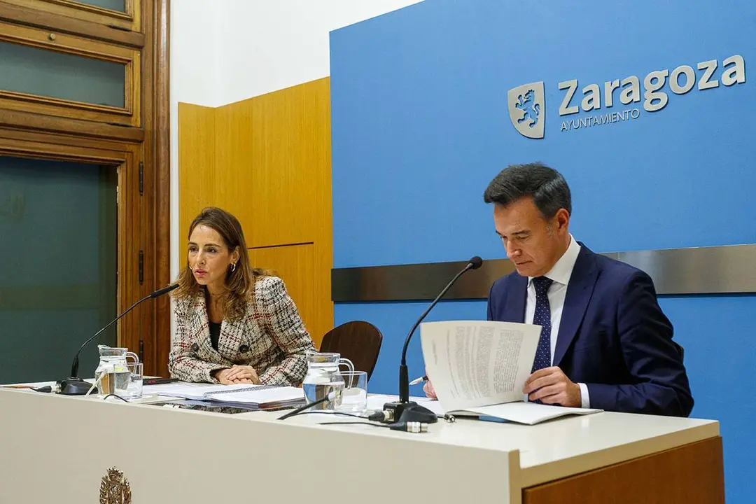 La portavoz del Gobierno de Zaragoza, Mar&iacute;a Navarro, ha anunciado que reclamar&aacute;n casi 52 millones de euros al Estado