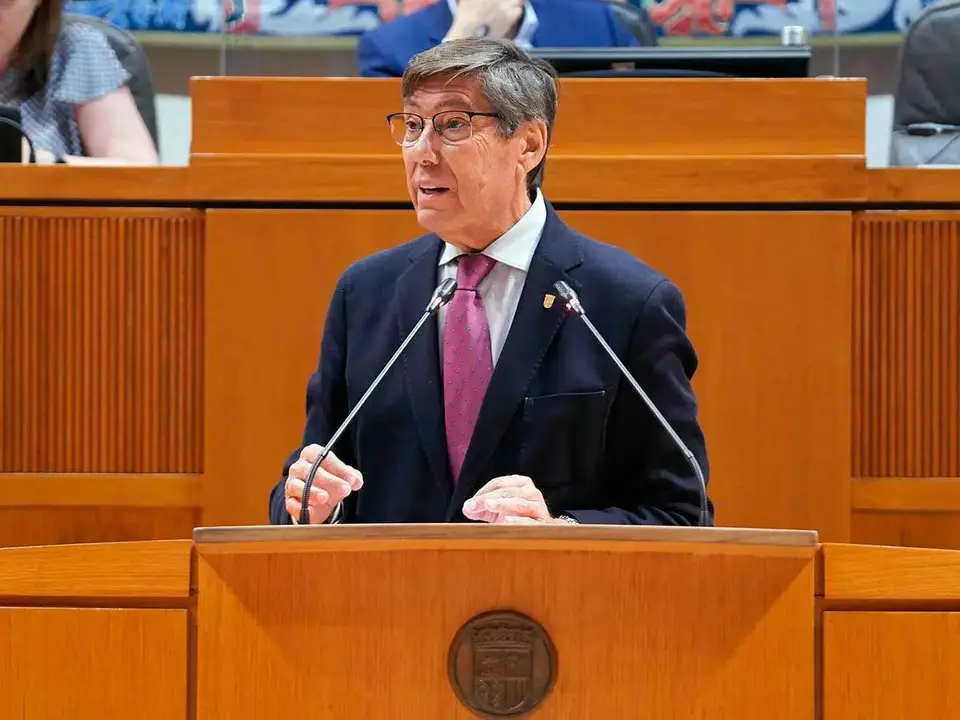 Las hostilidades entre el PP y el PAR han sido constantes en diversas intervenciones parlamentarias a lo largo de la legislatura