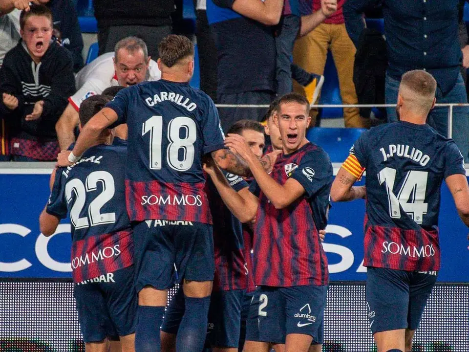 El Huesca celebra un gol