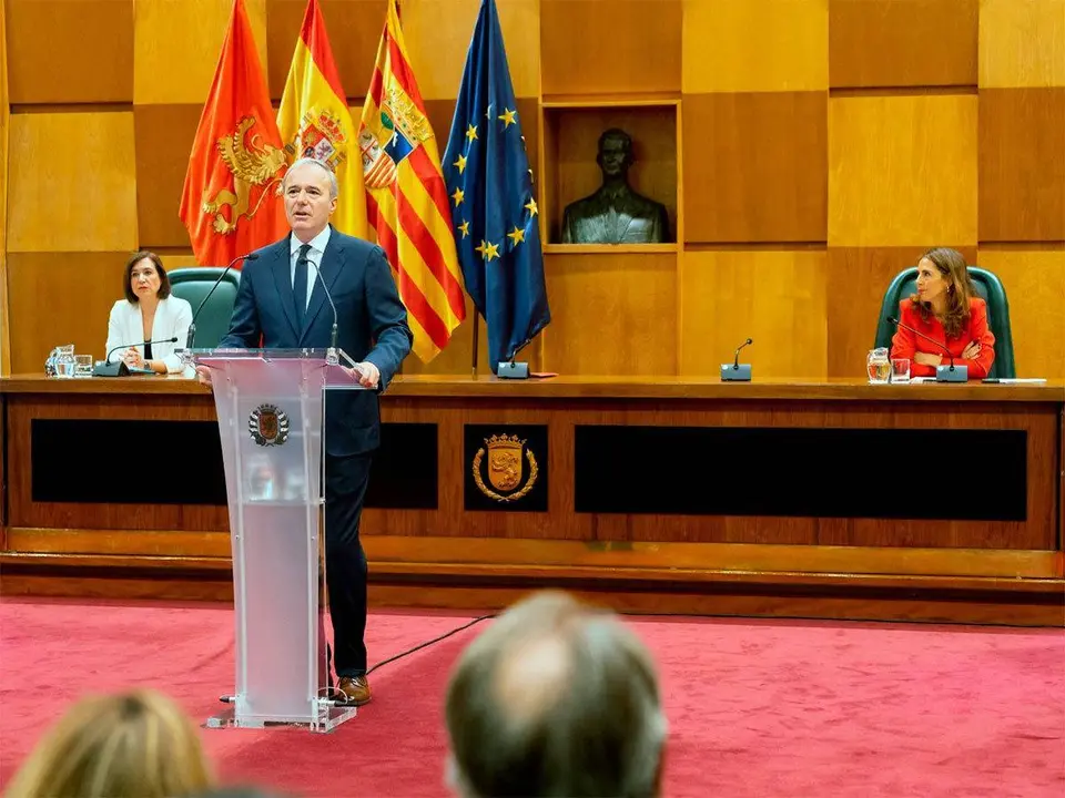PSOE, ZeC, Podemos y Vox le acusan de utilizar el Consistorio para sus intereses personales o como trampol&iacute;n hacia otras instituciones