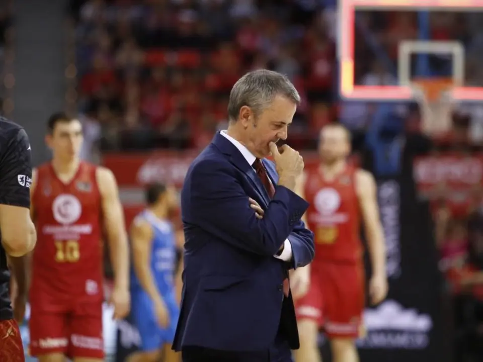 Porfirio Fisac ha confirmado en rueda de prensa los pron&oacute;sticos negativos de la lesi&oacute;n de Radoncic