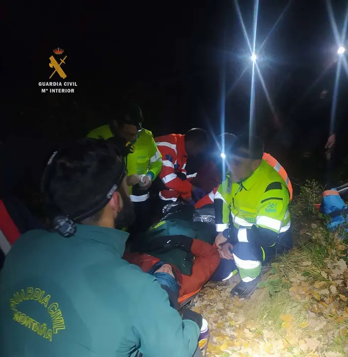 El monta&ntilde;ero ten&iacute;a heridas en el tobillo, muslo y en la zona lumbar