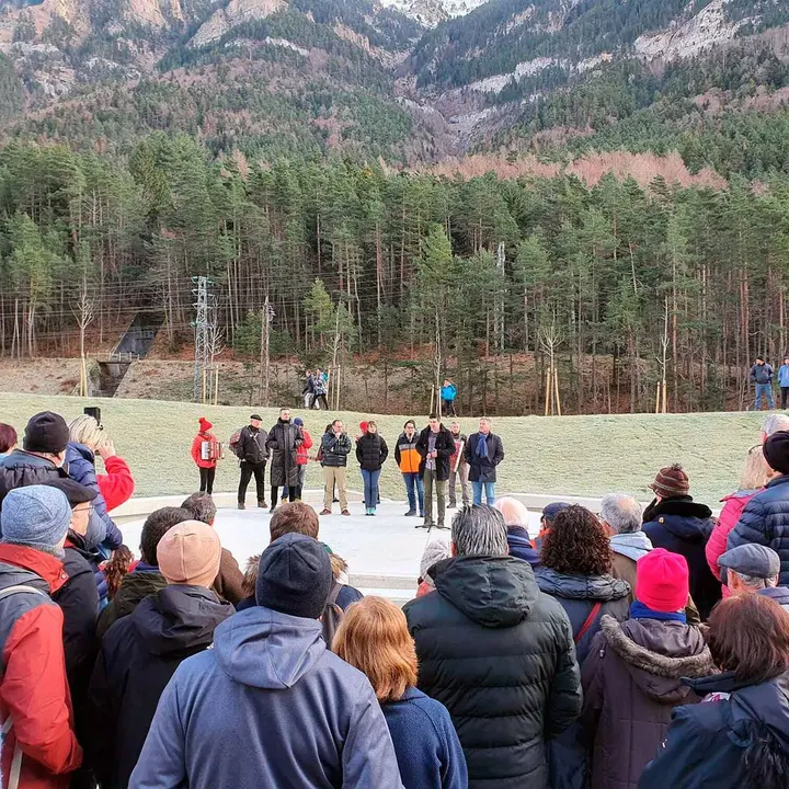 Inauguraci&oacute;n de la nueva explanada de los Ara&ntilde;ones en Canfranc