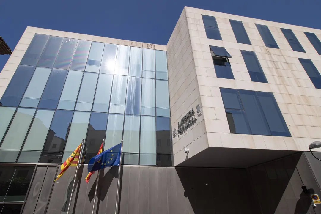El tribunal ha considerado oportuno imponerle un total de cinco a&ntilde;os, tres meses y un d&iacute;a de prisi&oacute;n por un delito de agresi&oacute;n sexual