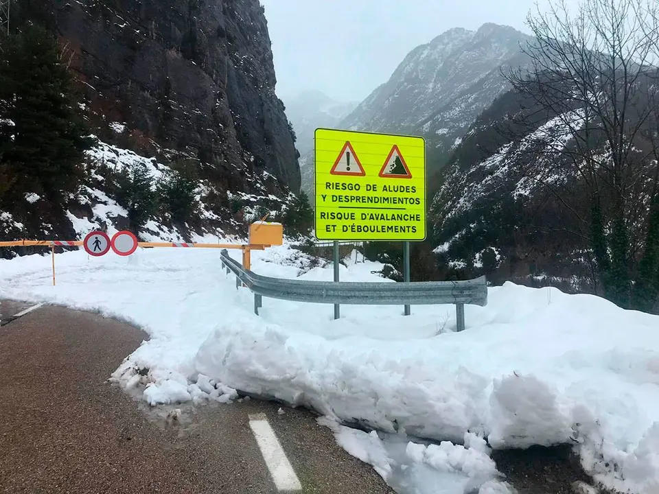 El 112 Arag&oacute;n y Protecci&oacute;n Civil han emitido diferentes recomendaciones para preservar la seguridad ciudadana y vial