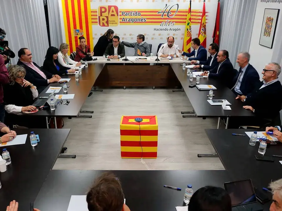 Esta mayor&iacute;a, formada por 18 miembros de la actual Ejecutiva, present&oacute; el recurso el pasado lunes sin el visto bueno de Aliaga