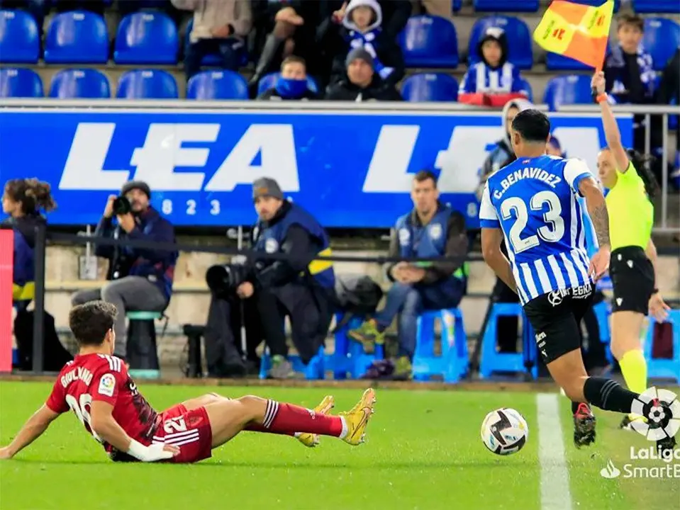 El partido de ida en Mendizorroza acab&oacute; con 1-0 y, a la postre, la destituci&oacute;n de Carcedo y Torrecilla