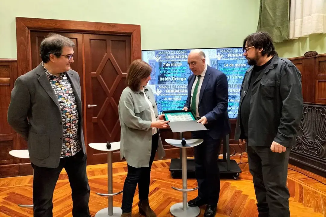 Presentaci&oacute;n del c&oacute;mic sobre el edificio de Caja Rural de Arag&oacute;n