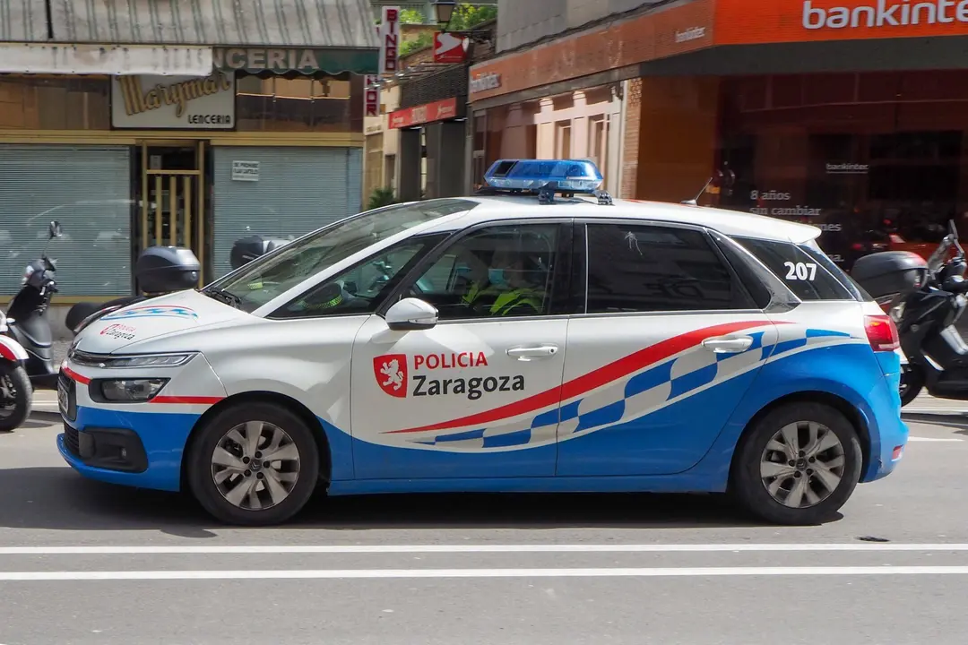 La Polic&iacute;a Local de Zaragoza se encarga de la seguridad en la ciudad consolidada | Foto: Elena Albiac Riol