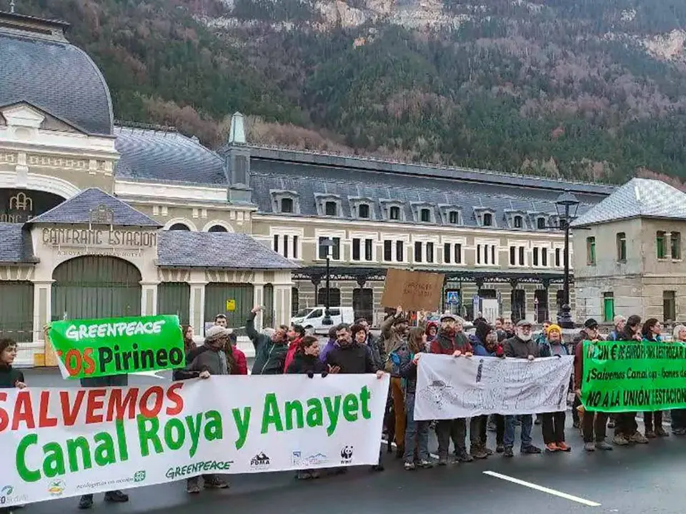 Lamb&aacute;n cree que muchas opiniones se hacen con &ldquo;frivolidad&rdquo; y sin pensar en la opini&oacute;n de los habitantes del Pirineo