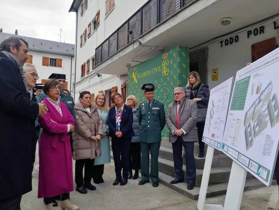 Presentaci&oacute;n del cuartel de Jaca