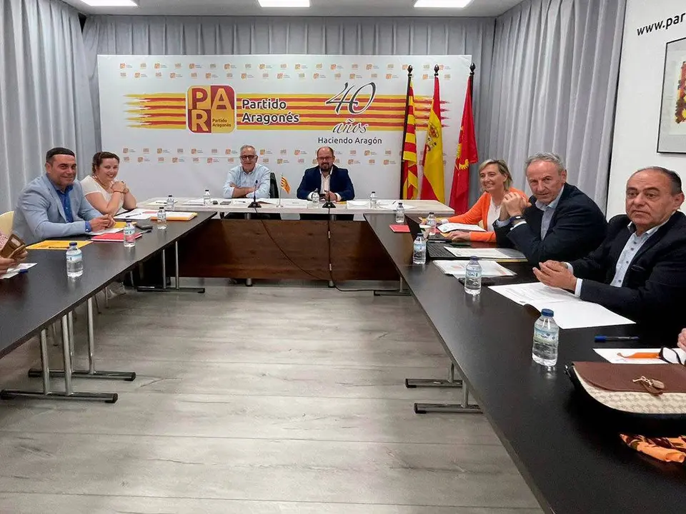 Desde el PAR van a solicitar a todos esos cargos p&uacute;blicos que se han dado de baja del partido que devuelvan sus actas de concejales, diputados y asesores