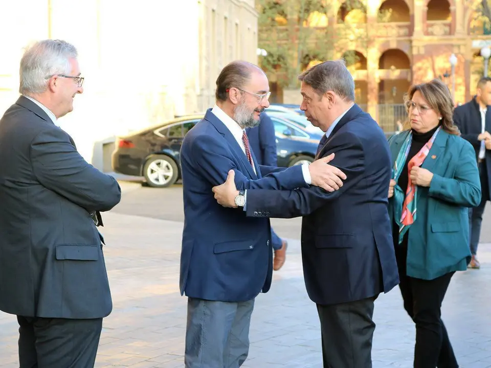 Lamb&aacute;n y Planas se han reunido en el Pignatelli antes de que el ministro se desplace a Figan
