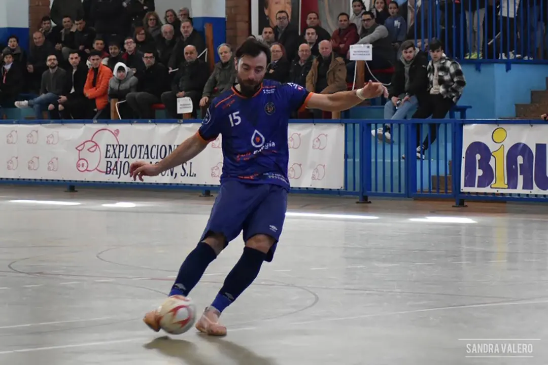 La leyenda del Full Energ&iacute;a dice adi&oacute;s al f&uacute;tbol tras lograr con el equipo zaragozano  conseguir marcar 69 goles entre Liga y Copa del Rey en un total de 89 partidos oficiales. Fotograf&iacute;a: Pedro Lu&iacute;s Serrano.