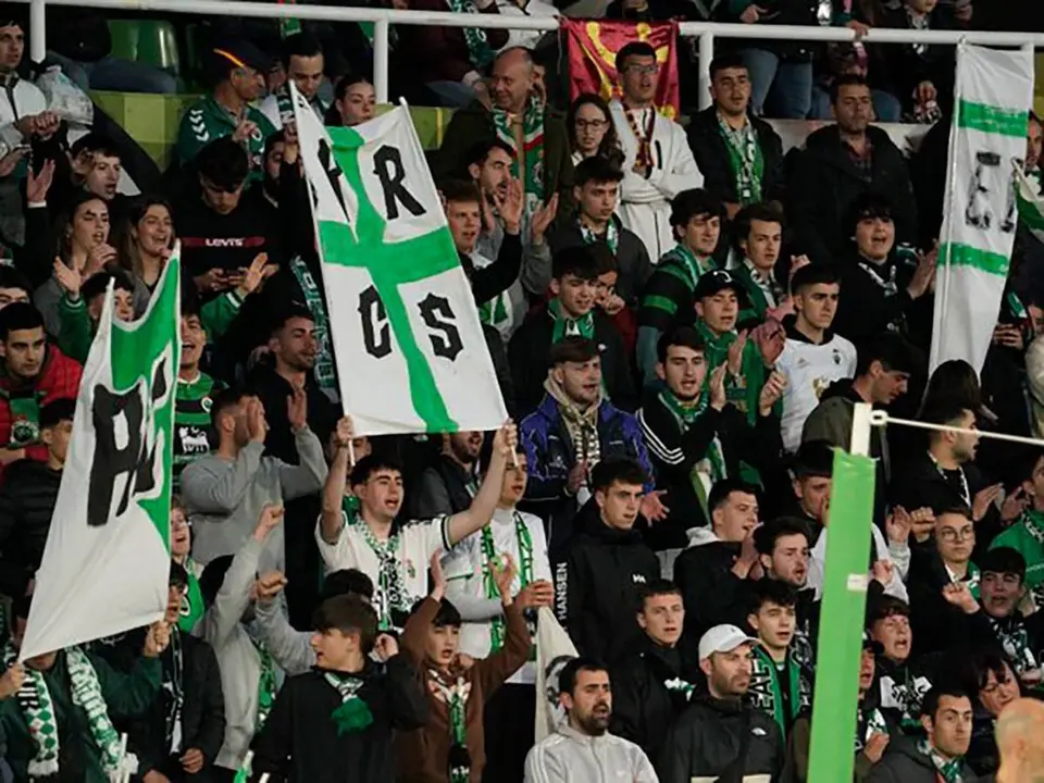Afici&oacute;n del Racing en El Sardinero 