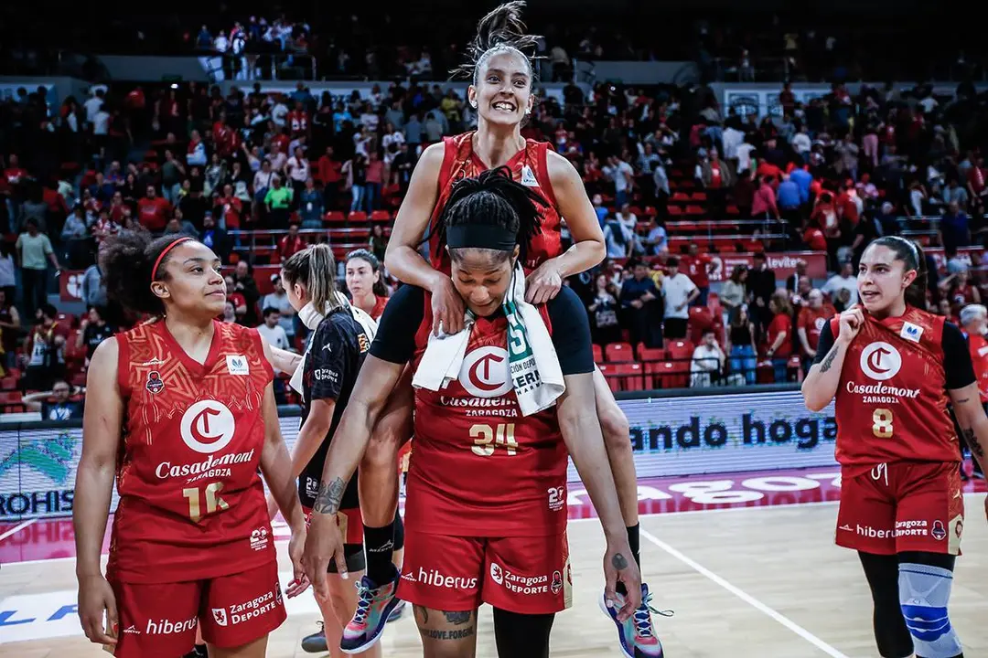 Este jueves, a las 20.00 horas, el equipo rojillo inicia su andadura por el t&iacute;tulo de la Liga Femenina Endesa. Fotograf&iacute;a: Casademont Zaragoza.